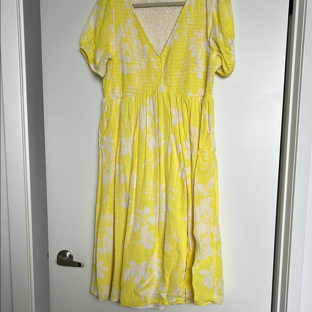 Torrid Yellow and White Flutter Sleeve Sundress